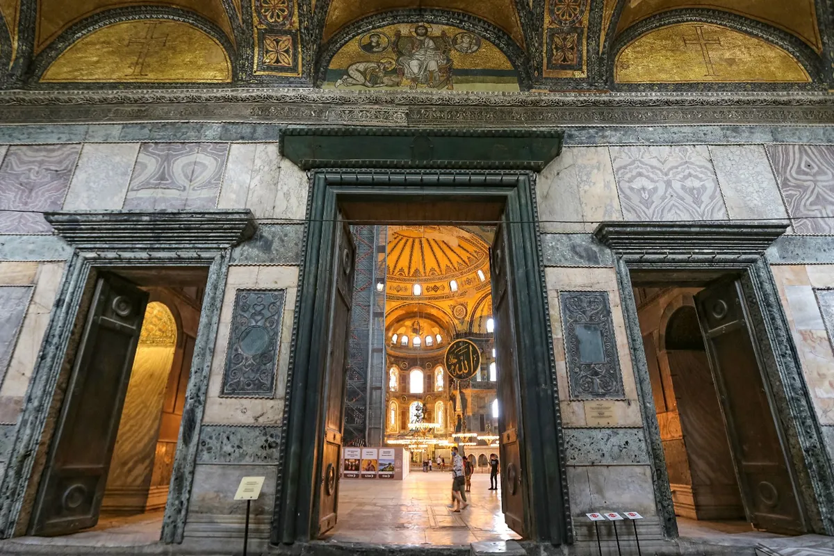 Hagia Sophia Guided Tour with Skip-the-Line Tickets experience photograph